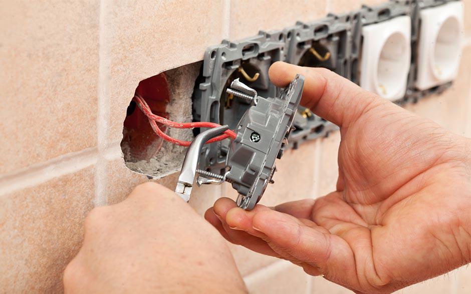 travail électricien Maisons-Alfort